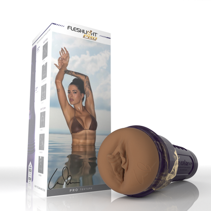 Coco Bae Golden Pussy